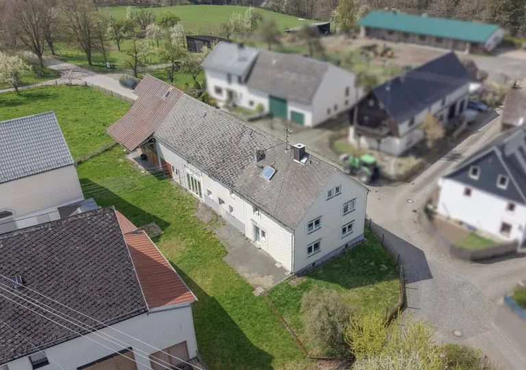Immobilienangebot - Marzhausen - Alle - Stilvoll renoviert: Großes Bauernhaus mit 2 Pferdeboxen und Ausbaupotenzial für Wohnen & Arbeiten
