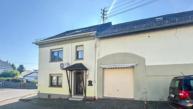 Immobilienangebot - Nauort - Alle - *RESERVIERT* Viel Raum für Ideen – Haus mit ca. 115 m² Wohnfläche und großer Scheune in Nauort!