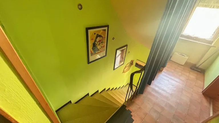 Immobilienangebot - Nauort - Alle - *RESERVIERT* Viel Raum für Ideen – Haus mit ca. 115 m² Wohnfläche und großer Scheune in Nauort!