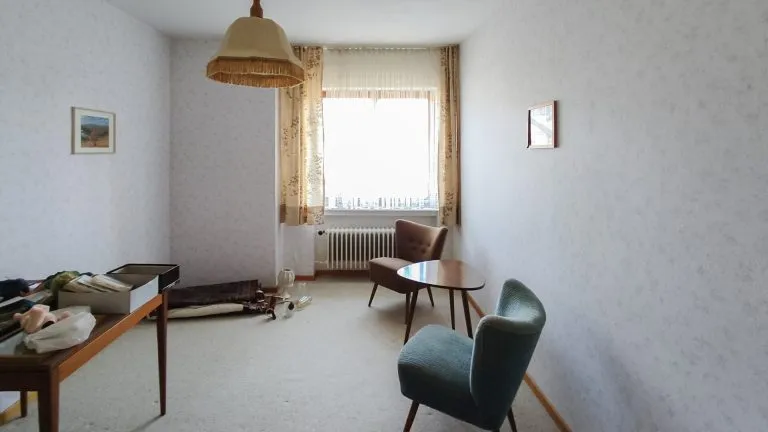 Immobilienangebot - Freirachdorf - Alle - Objekt mit Entwicklungspotenzial –317 m² Wfl. auf 1.974 m² Grundstück, für Investoren & Privatnutzer
