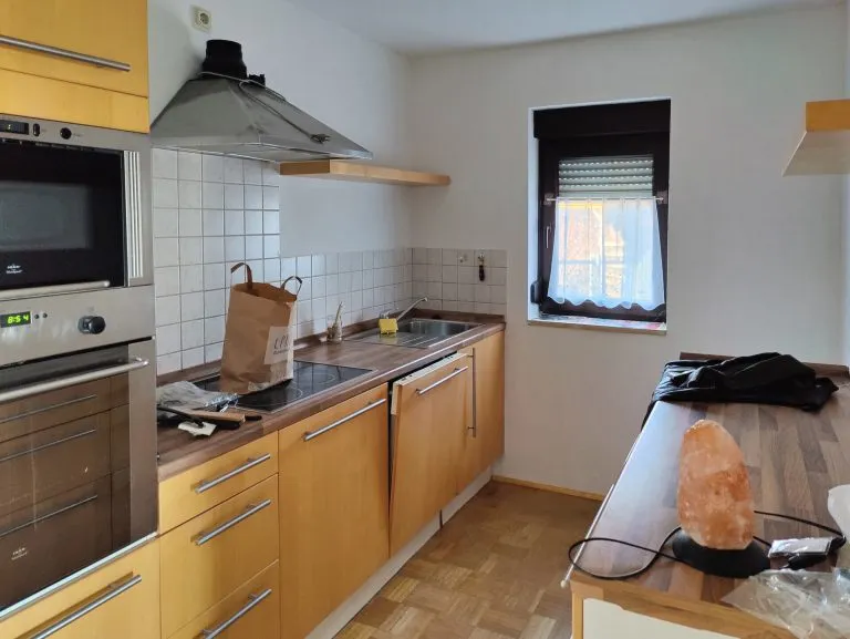 Immobilienangebot - Flammersfeld - Alle - ***Reduziert***Einfamilienhaus mit ELW, 2 Garagen und Fernblick zwischen Flammersfeld und Horhausen!