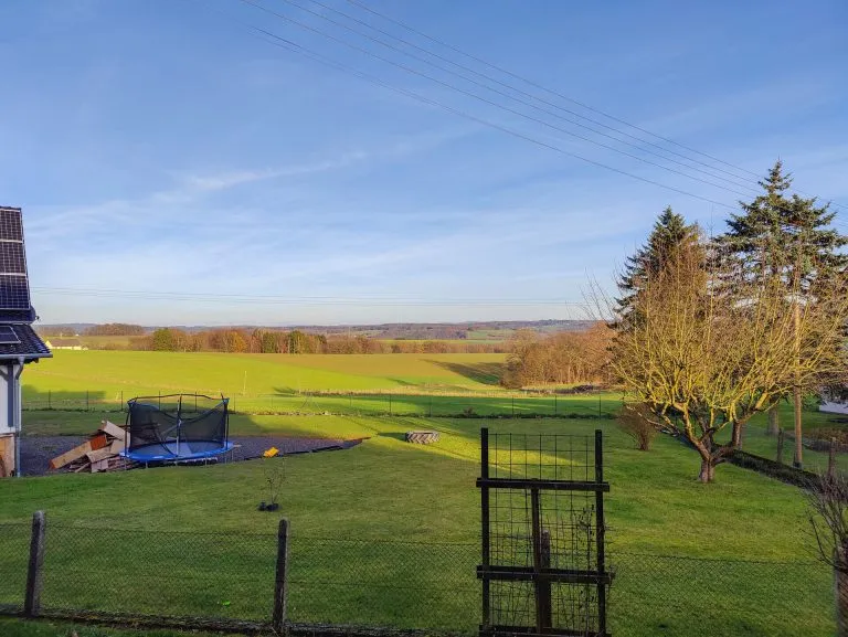 Immobilienangebot - Flammersfeld - Alle - ***Reduziert***Einfamilienhaus mit ELW, 2 Garagen und Fernblick zwischen Flammersfeld und Horhausen!
