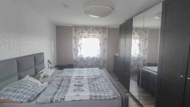 Immobilienangebot - Freilingen - Alle - *RESERVIERT* Ruhig gelegenes Einfamilienhaus mit Einliegerwohnung und großem Grundstück in Freilingen!