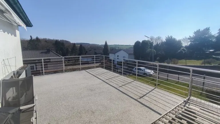 Immobilienangebot - Freilingen - Alle - *RESERVIERT* Ruhig gelegenes Einfamilienhaus mit Einliegerwohnung und großem Grundstück in Freilingen!