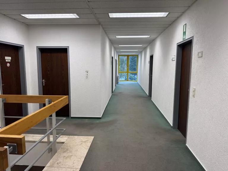 Immobilienangebot - Hachenburg - Alle - Gepflegte, erweiterbare Bürofläche im Gewerbegebiet von Hachenburg!