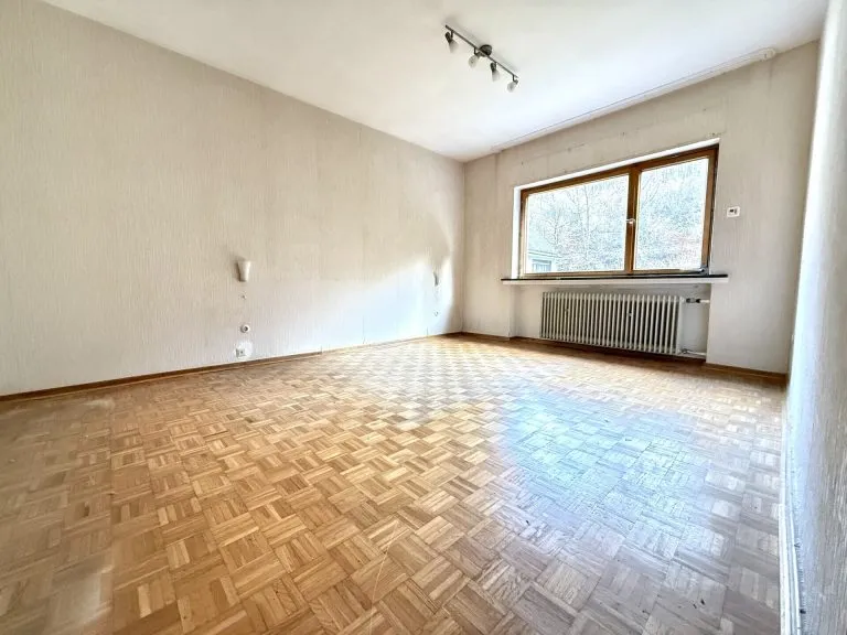 Immobilienangebot - Daaden VG - Alle - Einfamilienhaus zum Verwirklichen in familienfreundlicher Umgebung!