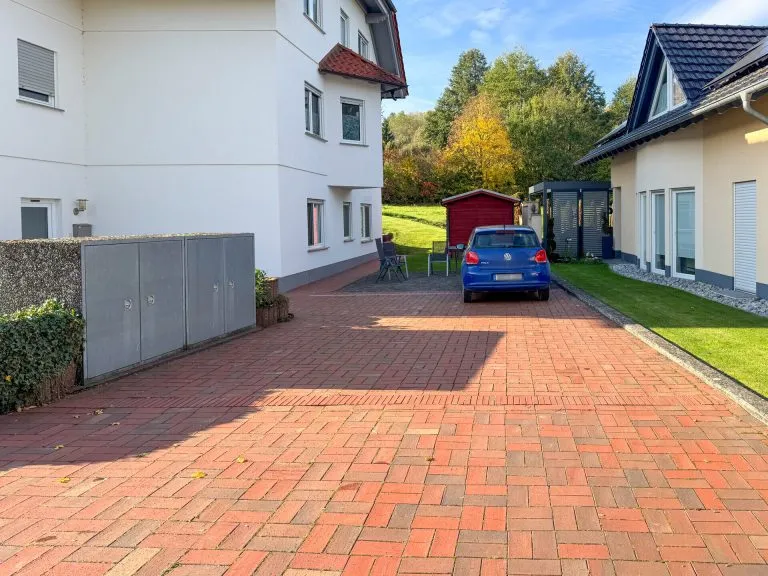 Immobilienangebot - VG Wallmerod - Alle - Gepflegtes, solides und vermietetes 3 Parteienhaus-Mehrfamilienhaus in ruhiger Lage bei Wallmerod!