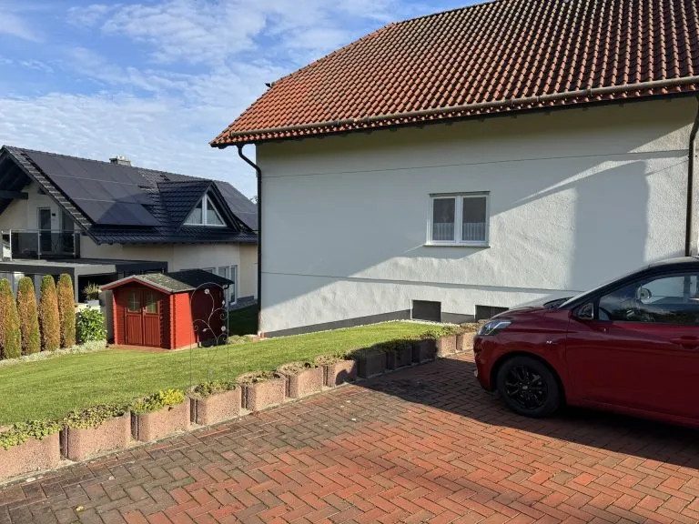 Immobilienangebot - VG Wallmerod - Alle - Gepflegtes, solides und vermietetes 3 Parteienhaus-Mehrfamilienhaus in ruhiger Lage bei Wallmerod!