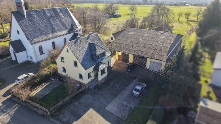 Immobilienangebot - Merkelbach - Alle - *RESERVIERT* Einfamilienhaus mit großem Nebengebäude – großzügiges Grundstück inklusive!
