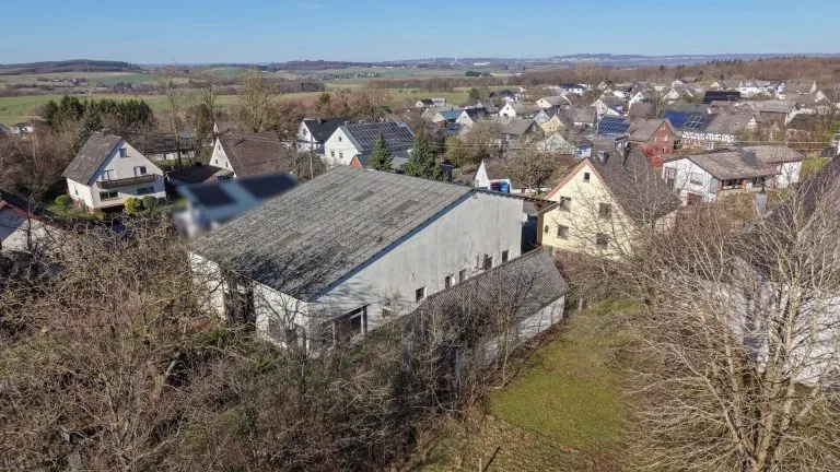 Immobilienangebot - Merkelbach - Alle - *RESERVIERT* Einfamilienhaus mit großem Nebengebäude – großzügiges Grundstück inklusive!
