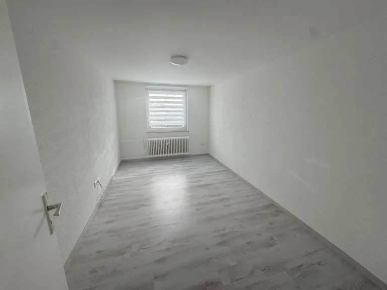 Immobilienangebot - Zehnhausen bei Rennerod - Alle - Renoviertes Ein-/Zweifamilienhaus mit Charakter nahe Rennerod!