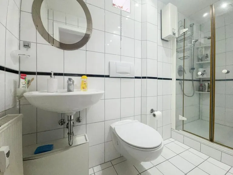 Immobilienangebot - Zehnhausen bei Rennerod - Alle - Renoviertes Ein-/Zweifamilienhaus mit Charakter nahe Rennerod!