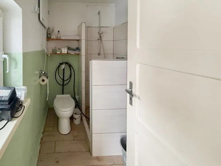 Immobilienangebot - Hellenhahn-Schellenberg - Alle - Sanierungsbedürftiges Einfamilienhaus in schöner Ortslage nahe Rennerod!