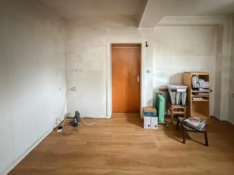 Immobilienangebot - Hellenhahn-Schellenberg - Alle - Sanierungsbedürftiges Einfamilienhaus in schöner Ortslage nahe Rennerod!