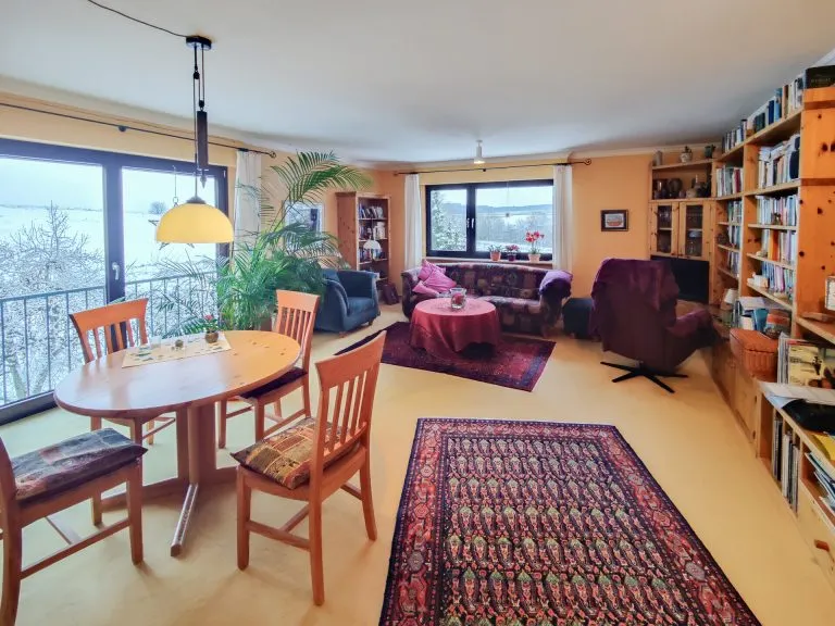 Immobilienangebot - Altenkirchen VG - Alle - ***Reduziert***Ein-/Zweifamilienhaus mit großem Grundstück in idyllischer Ortsrandlage zwischen Altenkirchen und Hamm/Sieg!