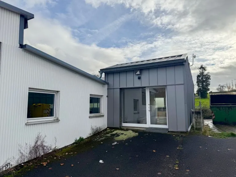 Immobilienangebot - Sörth - Alle - Gewerbefläche mit 160 m² Lager/Produktion und 35 m² Büro!