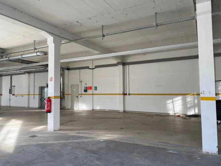 Immobilienangebot - Sörth - Alle - Großzügige Gewerbehalle mit 323 m² Nutzfläche, Büro und Sanitärbereich!