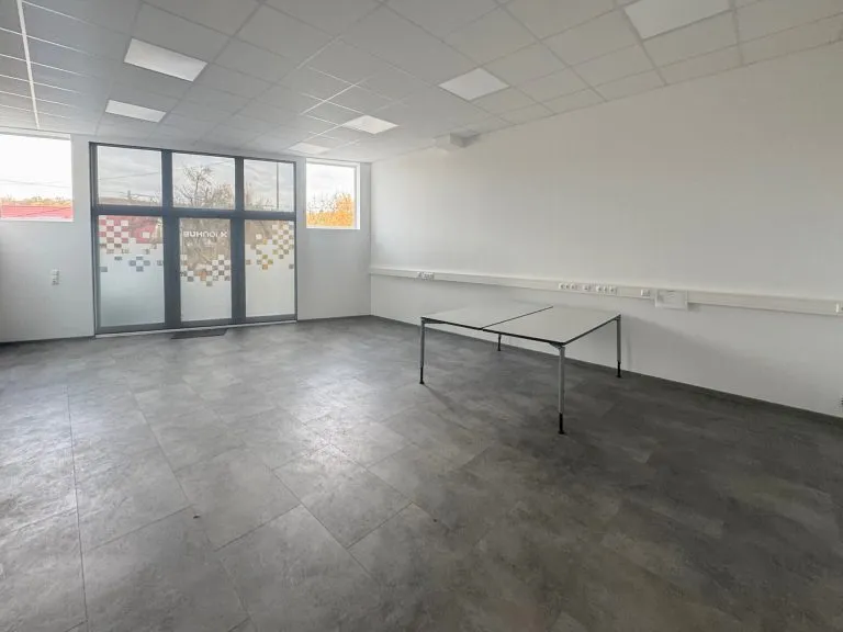 Immobilienangebot - Sörth - Alle - Großzügige Gewerbehalle mit 323 m² Nutzfläche, Büro und Sanitärbereich!