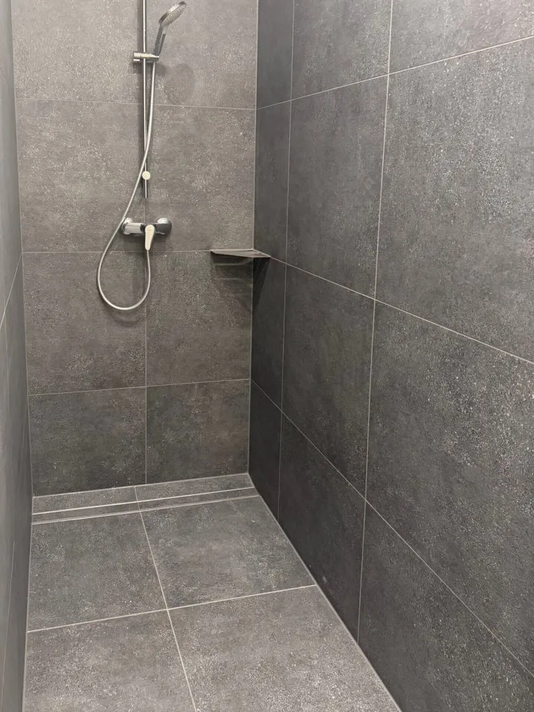 Immobilienangebot - Sörth - Alle - Großzügige Gewerbehalle mit 323 m² Nutzfläche, Büro und Sanitärbereich!