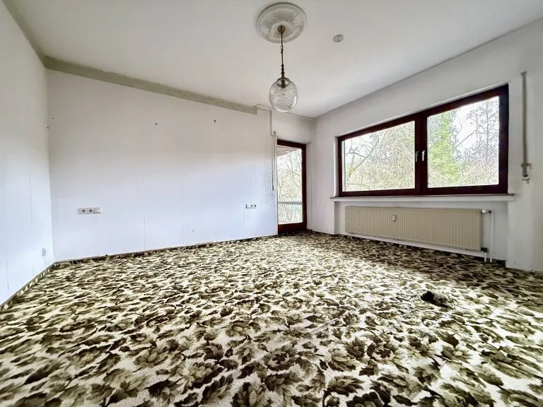 Immobilienangebot - Kirchen VG - Alle - *RESERVIERT* Solides Einfamilienhaus mit Einliegerwohnung und attraktiven Gestaltungsmöglichkeiten!