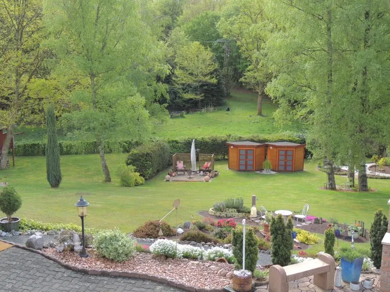 Immobilienangebot - Betzdorf VG - Alle - Top gepflegtes Einfamilienhaus mit einer herrlichen Gartenlandschaft, am Waldrand gelegen!