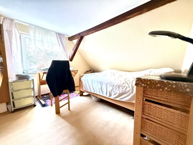 Immobilienangebot - VG Wissen - Alle - Zentrumsnah wohnen: Einfamilienhaus mit großzügigem Balkon und Garten!