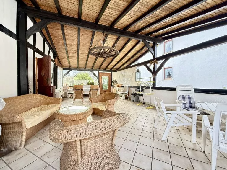Immobilienangebot - VG Wissen - Alle - Zentrumsnah wohnen: Einfamilienhaus mit großzügigem Balkon und Garten!