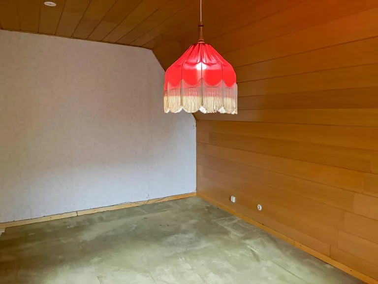 Immobilienangebot - Wissen - Alle - ***REDUZIERT***Doppelhaushälfte von 1925 mit viel Potenzial – inklusive 2 Garagen!