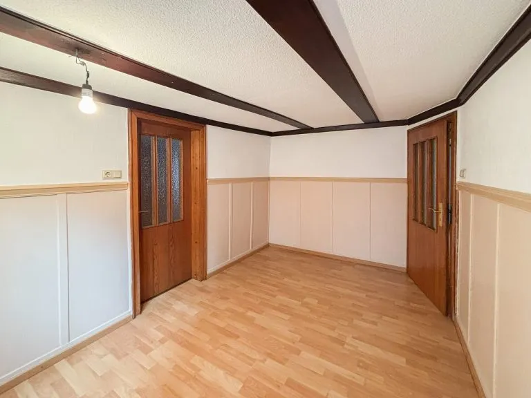 Immobilienangebot - Wissen - Alle - Ankommen und wohlfühlen: Gemütliches Einfamilienhaus in zentraler Lage von Wissen!