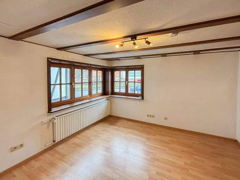Immobilienangebot - Wissen - Alle - Ankommen und wohlfühlen: Gemütliches Einfamilienhaus in zentraler Lage von Wissen!