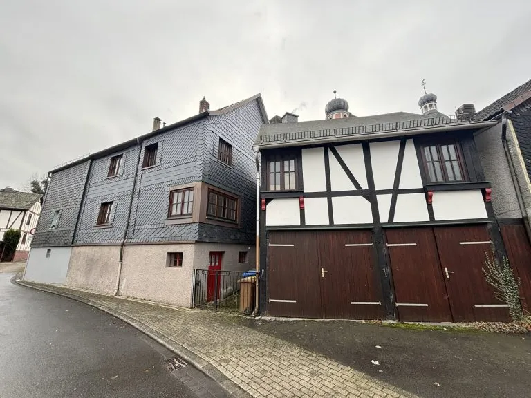 Immobilienangebot - Wissen - Alle - Ankommen und wohlfühlen: Gemütliches Einfamilienhaus in zentraler Lage von Wissen!