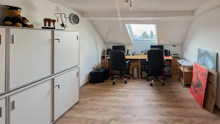 Immobilienangebot - Weilburg/Gaudernbach - Alle - Zwei sanierte Einfamilienhäuser und Einliegerwohnung auf großem Grundstück in Weilburg-Ortsteil!