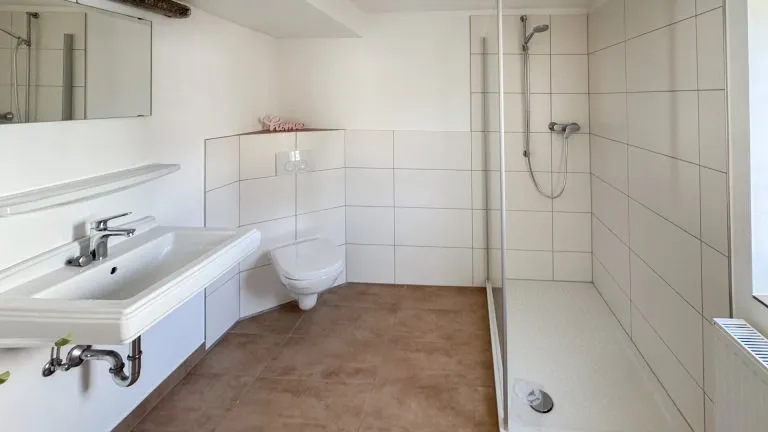 Immobilienangebot - Katzenelnbogen - Alle - Wohnen auf einem Hofgut in Alleinlage mit Panorama!