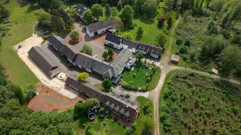 Immobilienangebot - Katzenelnbogen - Alle - Wohnen auf einem Hofgut in Alleinlage mit Panorama!