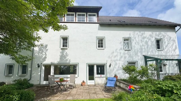 Immobilienangebot - Katzenelnbogen - Alle - Wohnen auf einem Hofgut in Alleinlage mit Panorama!