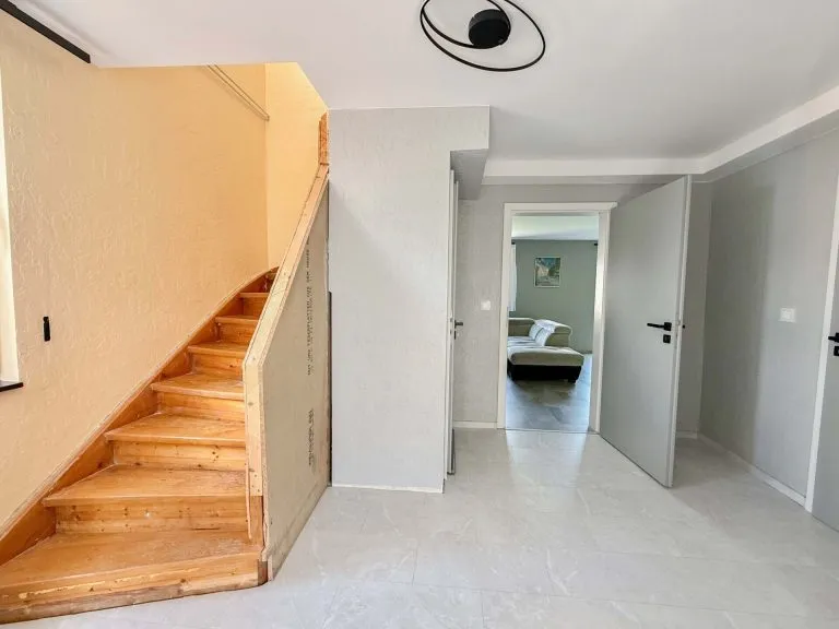 Immobilienangebot - Borod - Alle - Ruhige Lage! Modernisiertes Einfamilienhaus mit Garten - Ideal für Kleinfamilien!