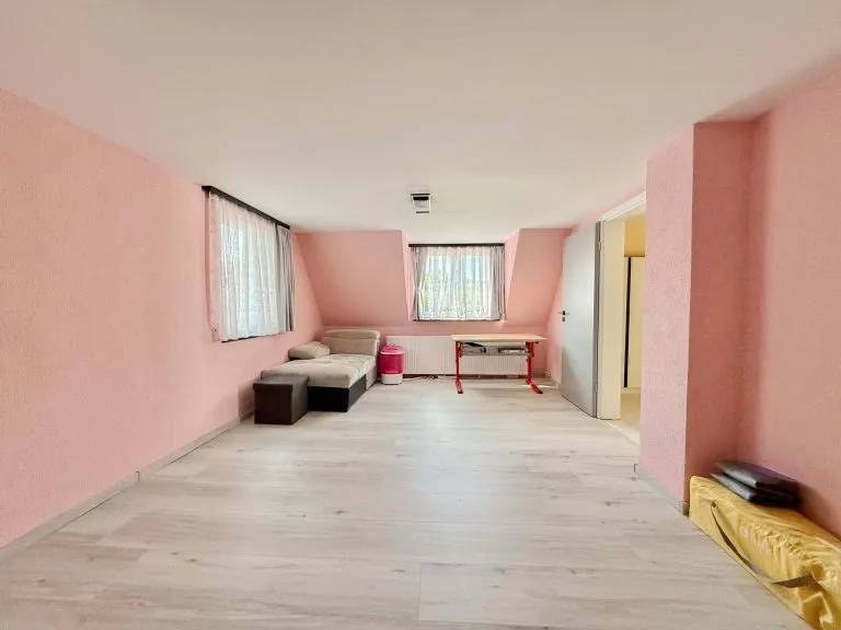 Immobilienangebot - Borod - Alle - Ruhige Lage! Modernisiertes Einfamilienhaus mit Garten - Ideal für Kleinfamilien!