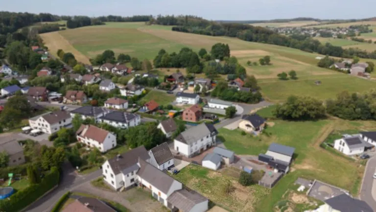 Immobilienangebot - Borod - Alle - Ruhige Lage! Modernisiertes Einfamilienhaus mit Garten - Ideal für Kleinfamilien!