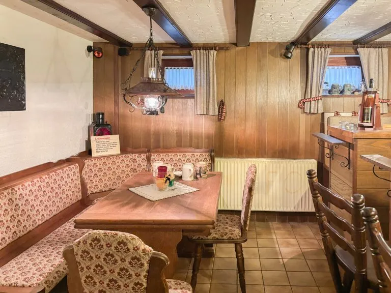 Immobilienangebot - Molzhain - Alle - Charmanter Bungalow mit offenem Wohnbereich , Doppelgarage und Partykeller!