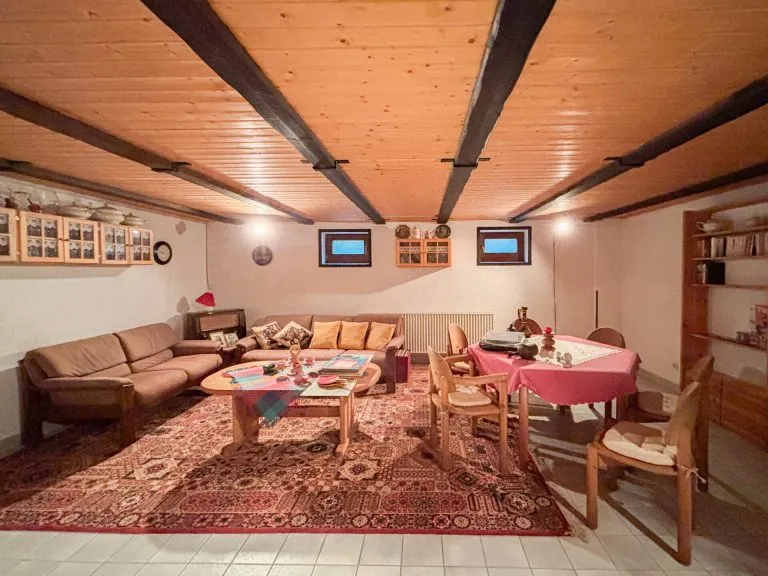 Immobilienangebot - Molzhain - Alle - Charmanter Bungalow mit offenem Wohnbereich , Doppelgarage und Partykeller!