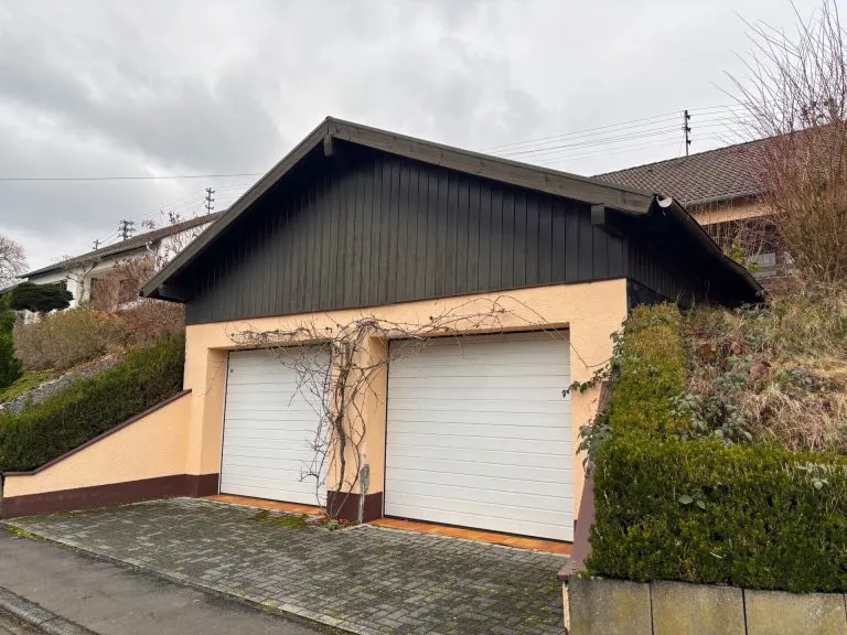 Immobilienangebot - Molzhain - Alle - Charmanter Bungalow mit offenem Wohnbereich , Doppelgarage und Partykeller!