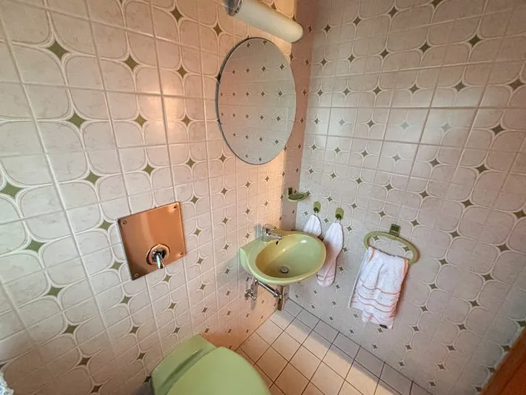 Immobilienangebot - Molzhain - Alle - Charmanter Bungalow mit offenem Wohnbereich , Doppelgarage und Partykeller!