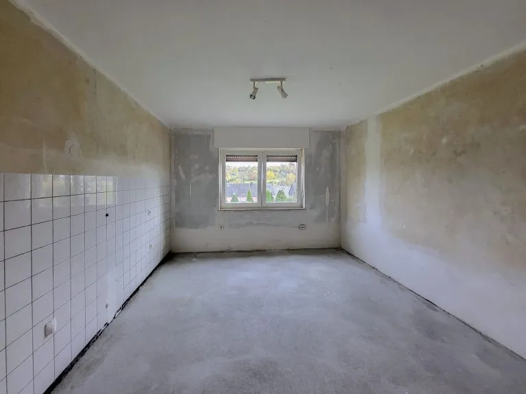 Immobilienangebot - Seck - Alle - Familienfreundliches Haus mit großem Grundstück, Einliegerwohnung und herrlichem Ausblick