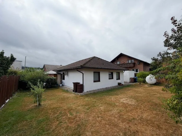 Immobilienangebot - Breitscheidt - Alle - Barrierearmes Wohnen auf einer Ebene: Gepflegter Bungalow mit schönem Grundstück nahe Hamm.