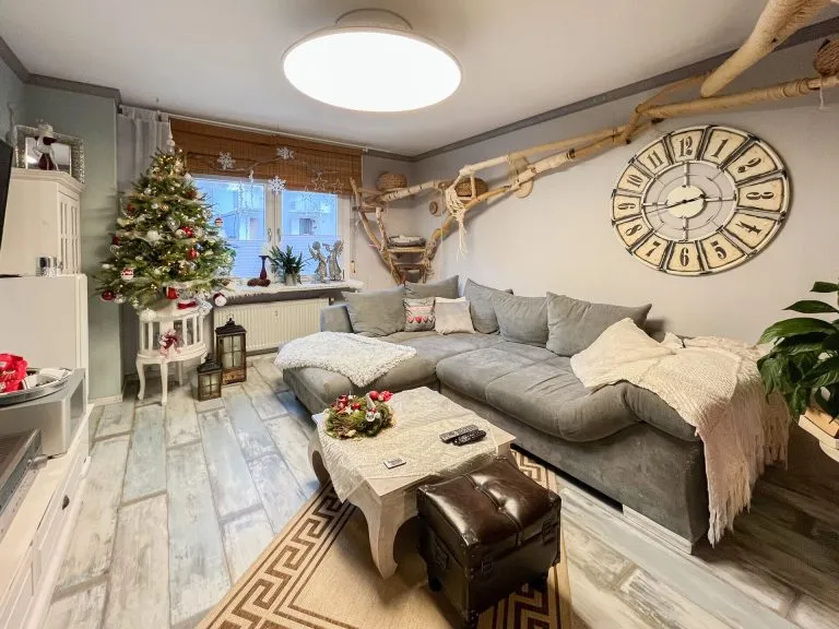 Immobilienangebot - Siegen / Eiserfeld - Alle - Großzügiges Einfamilienhaus mit Einliegerwohnung in bevorzugter Lage von Siegen-Eiserfeld!