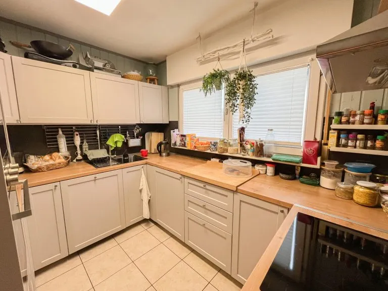 Immobilienangebot - Siegen / Eiserfeld - Alle - Großzügiges Einfamilienhaus mit Einliegerwohnung in bevorzugter Lage von Siegen-Eiserfeld!