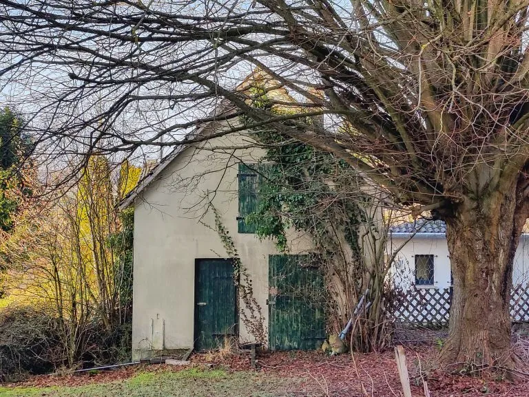 Immobilienangebot - Altenkirchen VG - Alle - Attraktiver Bauplatz mit ehemaligem Backes unweit von Altenkirchen!