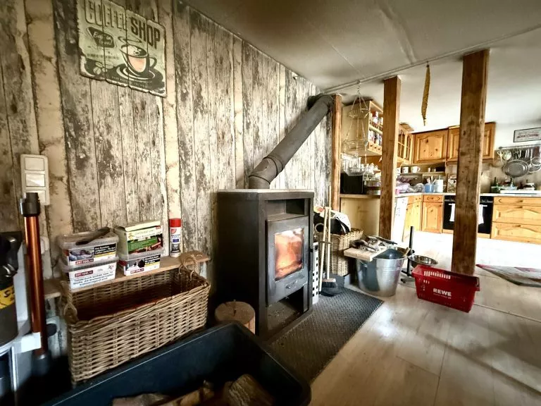 Immobilienangebot - Neunkirchen - Alle - Wohnen mit Charakter: Gepflegtes Fachwerkhaus mit Scheune und Terrasse!