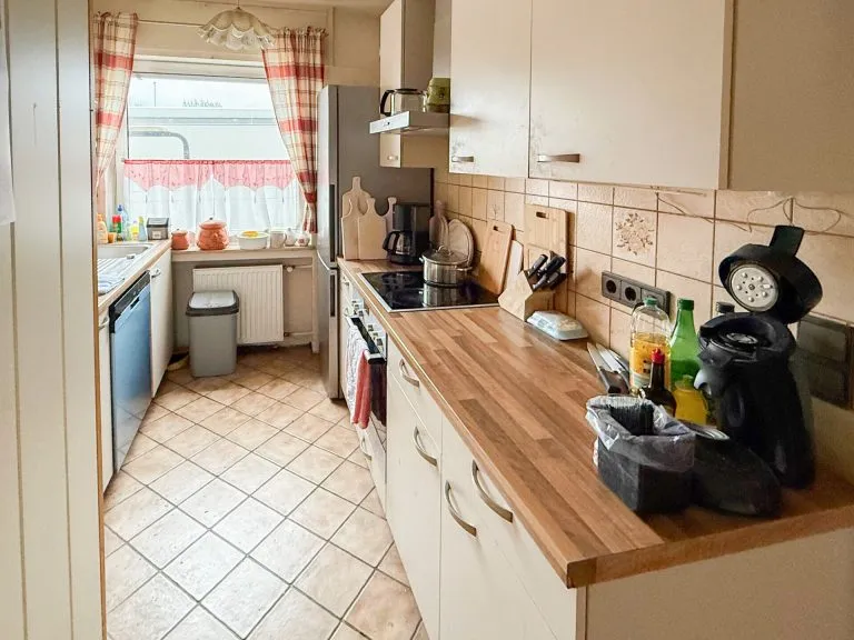 Immobilienangebot - Bonn - Alle - Dörfliche Lebensstruktur trifft auf Bonner City - Anbindung: solides Reihenhaus mit Garten & Garage!