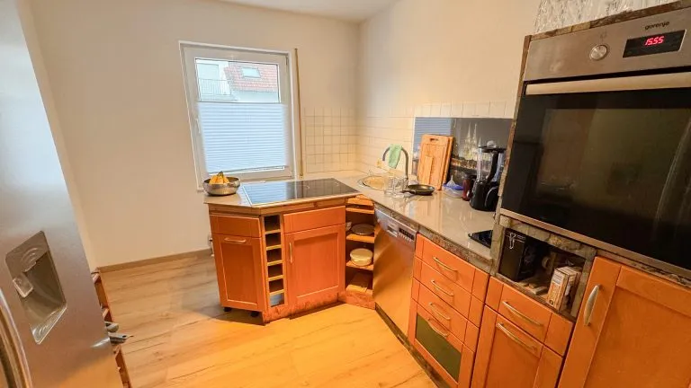 Immobilienangebot - Hadamar / Niederhadamar - Alle - Kapitalanlage oder Eigennutzung - Schicke Eigentumswohnung mit Balkon in ruhiger Lage bei Limburg!